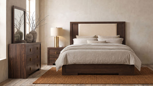 Etienne 4-piece Eastern King Bedroom Set Walnut