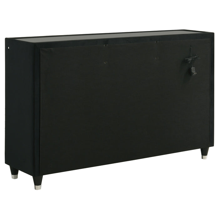 Lorient 4-piece Eastern King Bedroom Set Black
