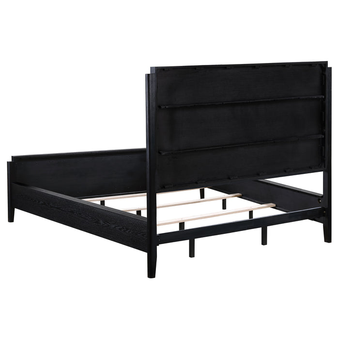 Brookmead 5-piece Upholstered Cal King Bedroom Set Black