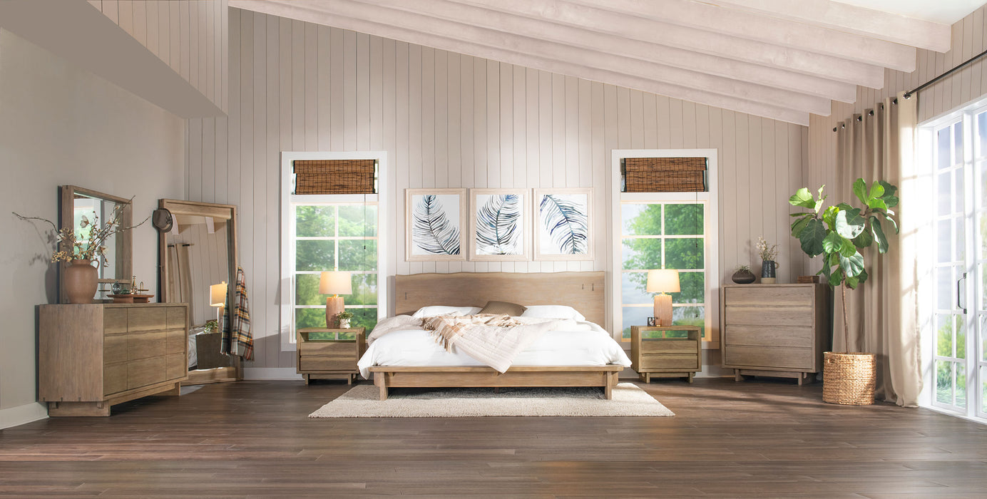 Stillwater 4-drawer Chest