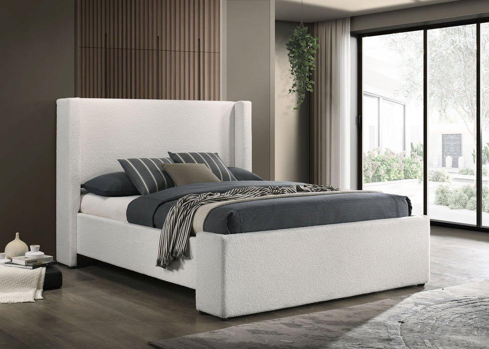 QUEEN BED