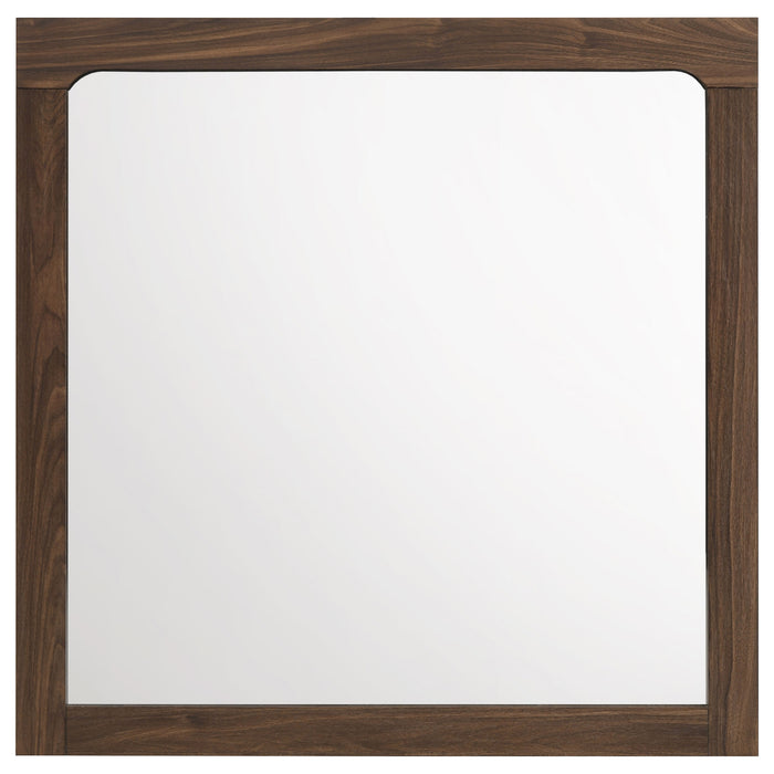 Etienne 4-piece Queen Bedroom Set Walnut
